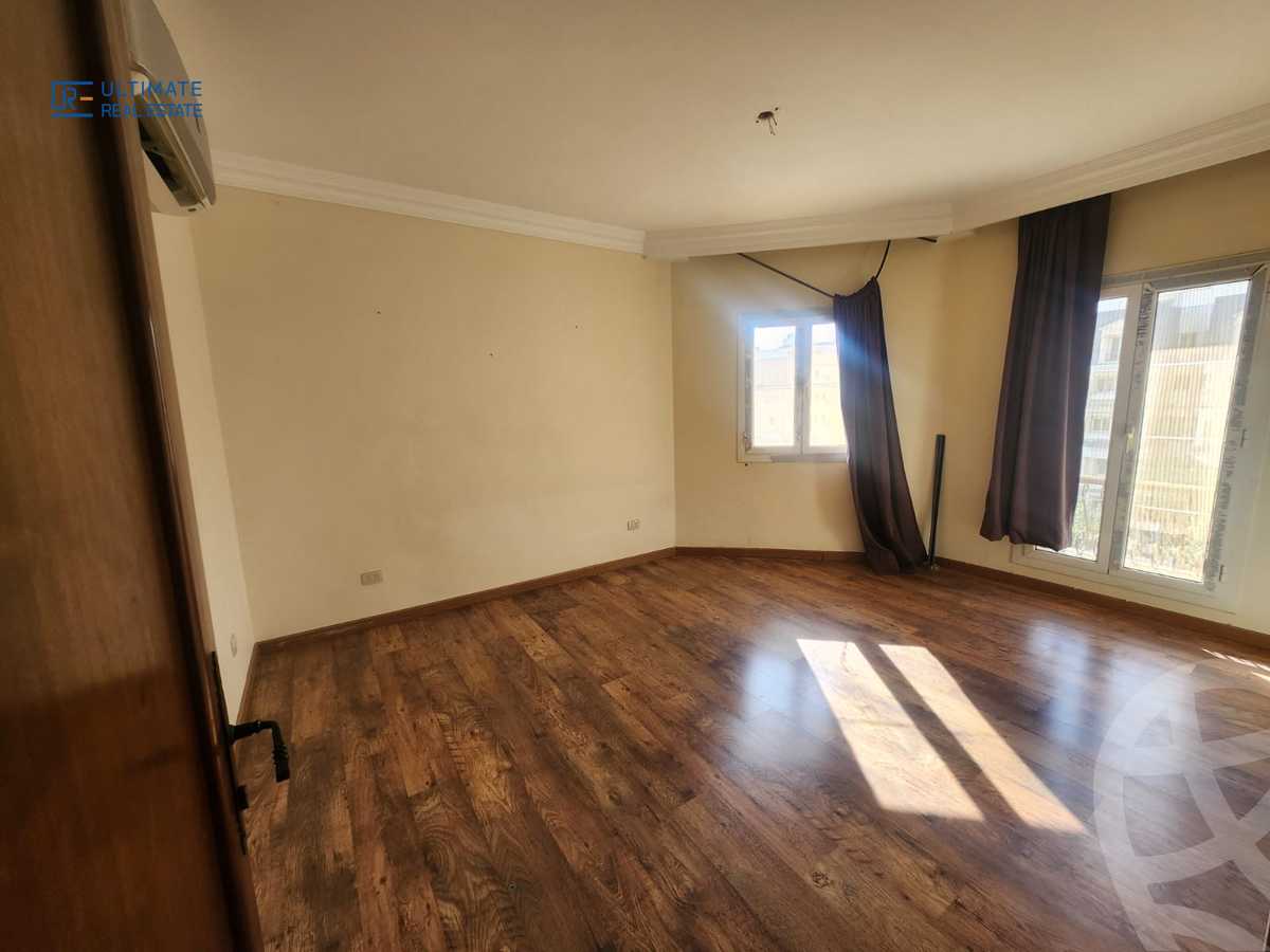 https://aqarmap.com.eg/ar/listing/6534893-for-rent-cairo-new-cairo-compounds-mountain-view-hyde-park