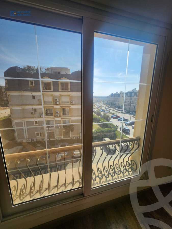 https://aqarmap.com.eg/ar/listing/6534893-for-rent-cairo-new-cairo-compounds-mountain-view-hyde-park