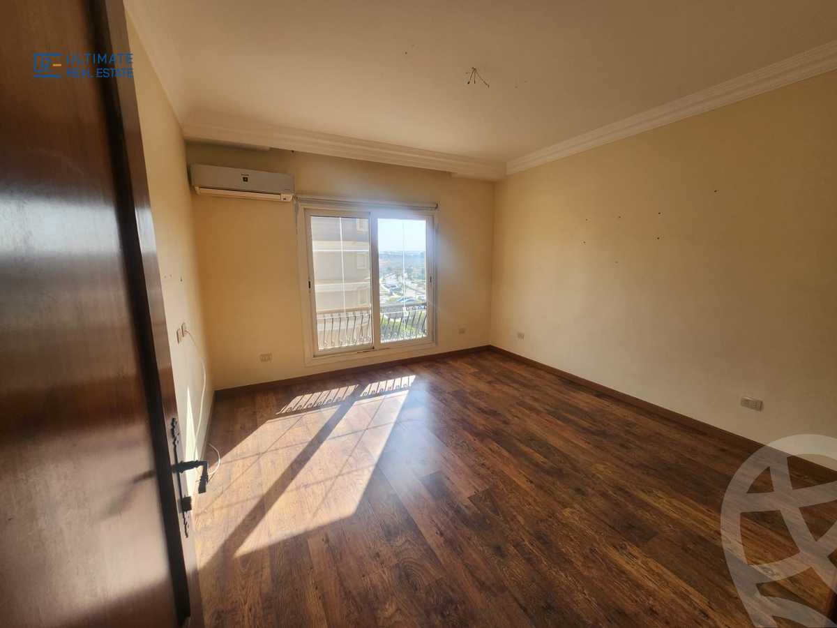 https://aqarmap.com.eg/ar/listing/6534893-for-rent-cairo-new-cairo-compounds-mountain-view-hyde-park