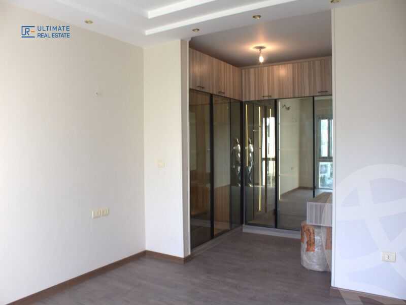 https://aqarmap.com.eg/en/listing/6542774-for-rent-cairo-new-cairo-compounds-hyde-park-centre-ville-hyde-park