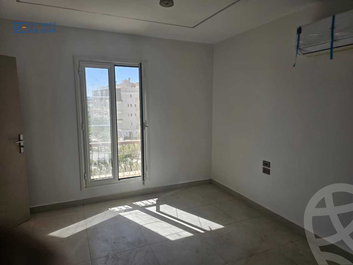 https://aqarmap.com.eg/en/listing/6575986-for-rent-cairo-new-cairo-compounds-mountain-view-hyde-park
