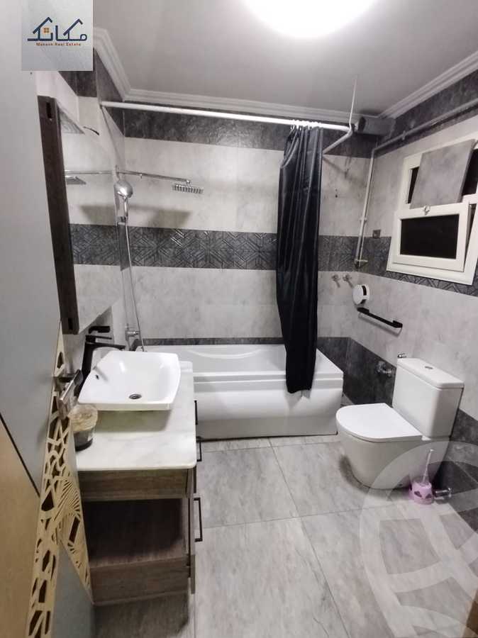 https://aqarmap.com.eg/en/listing/5715910-for-sale-cairo-mokattam-el-hadabah-el-wosta-8th-zone-hasan-adel-ghoneim-st