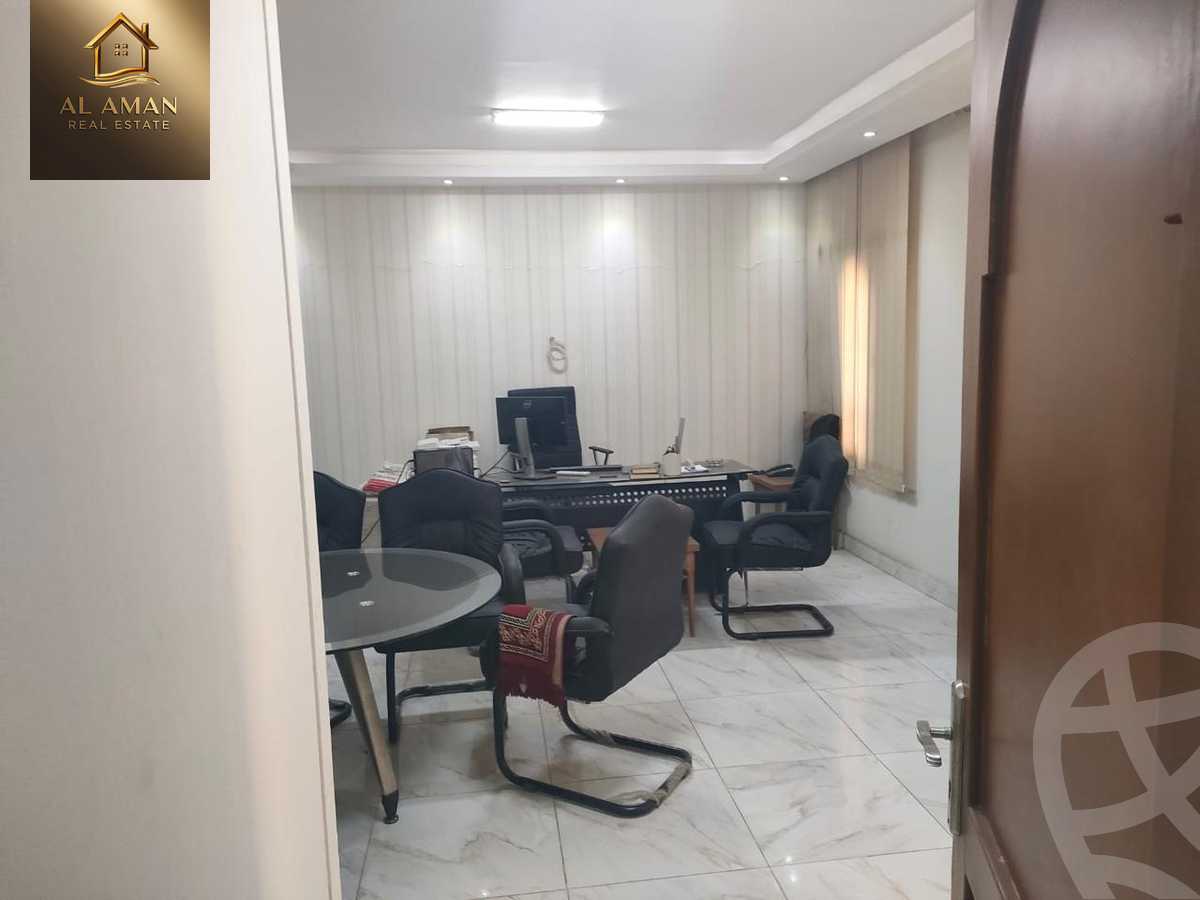 https://aqarmap.com.eg/en/listing/5086751-for-sale-cairo-mokattam-lhdb-l-ly-el-naforah-square