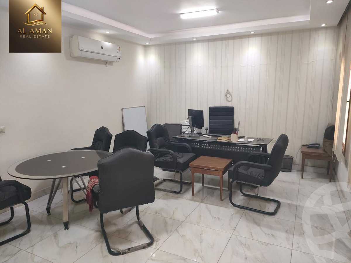 https://aqarmap.com.eg/en/listing/5086751-for-sale-cairo-mokattam-lhdb-l-ly-el-naforah-square