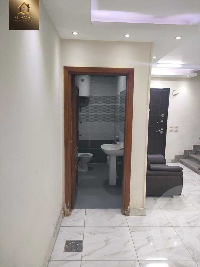 https://aqarmap.com.eg/en/listing/5086751-for-sale-cairo-mokattam-lhdb-l-ly-el-naforah-square