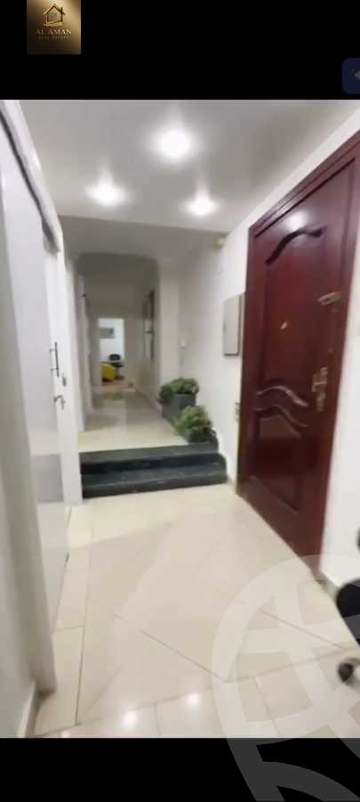 https://aqarmap.com.eg/en/listing/5282181-for-sale-cairo-mokattam-lhdb-l-ly-diplomats-neighborhood -street-9