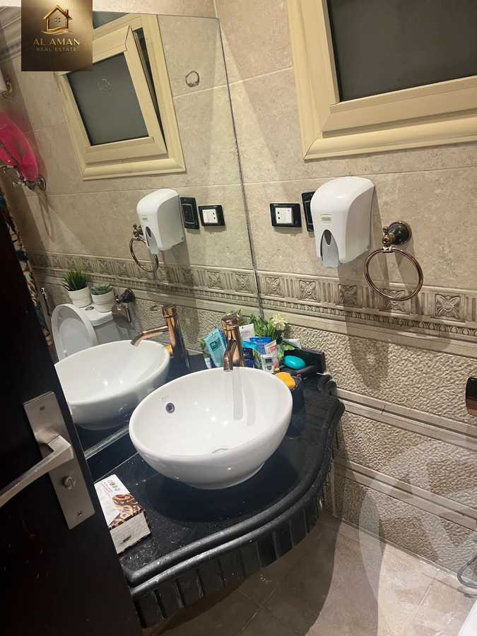 https://aqarmap.com.eg/ar/listing/5354600-for-sale-cairo-mokattam-lhdb-l-ly-skoda-el-quds-st