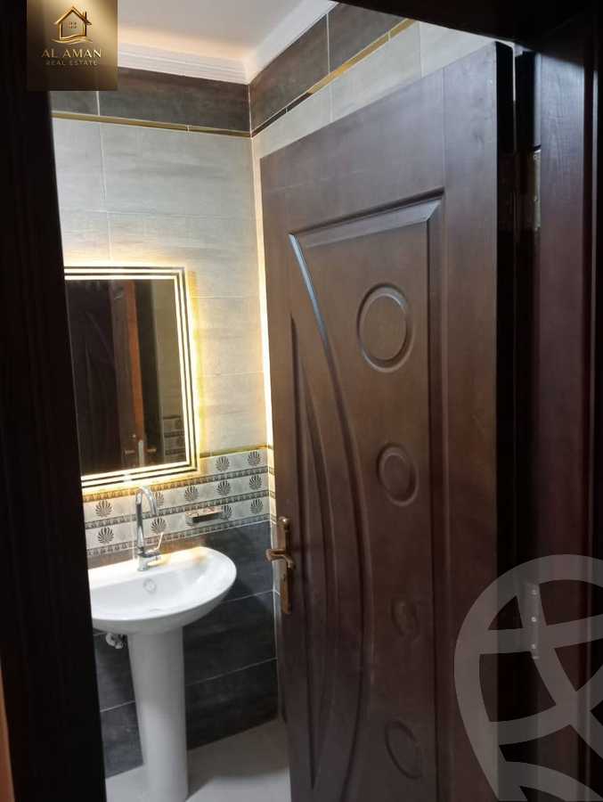 https://aqarmap.com.eg/en/listing/5849949-for-sale-cairo-mokattam-lhdb-l-ly-el-madina-el-monawara-st