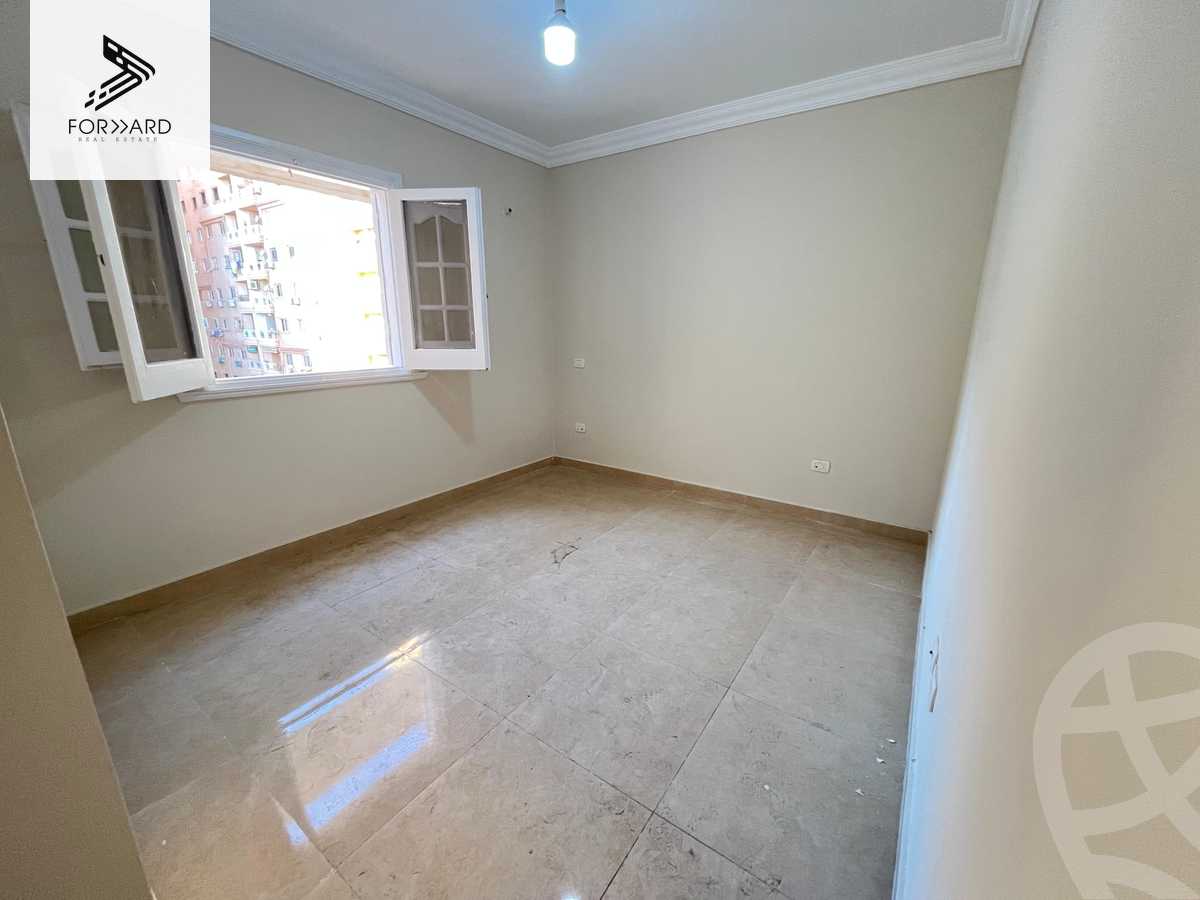 https://aqarmap.com.eg/ar/listing/6359582-for-sale-alexandria-camp-cesar-port-said-street
