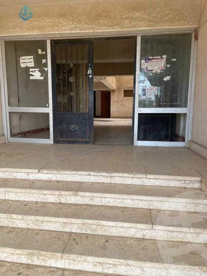 https://aqarmap.com.eg/ar/listing/6557449-for-sale-cairo-el-sheikh-zayed-city-el-hay-el-thaleth-ashaer-area-1-street-15