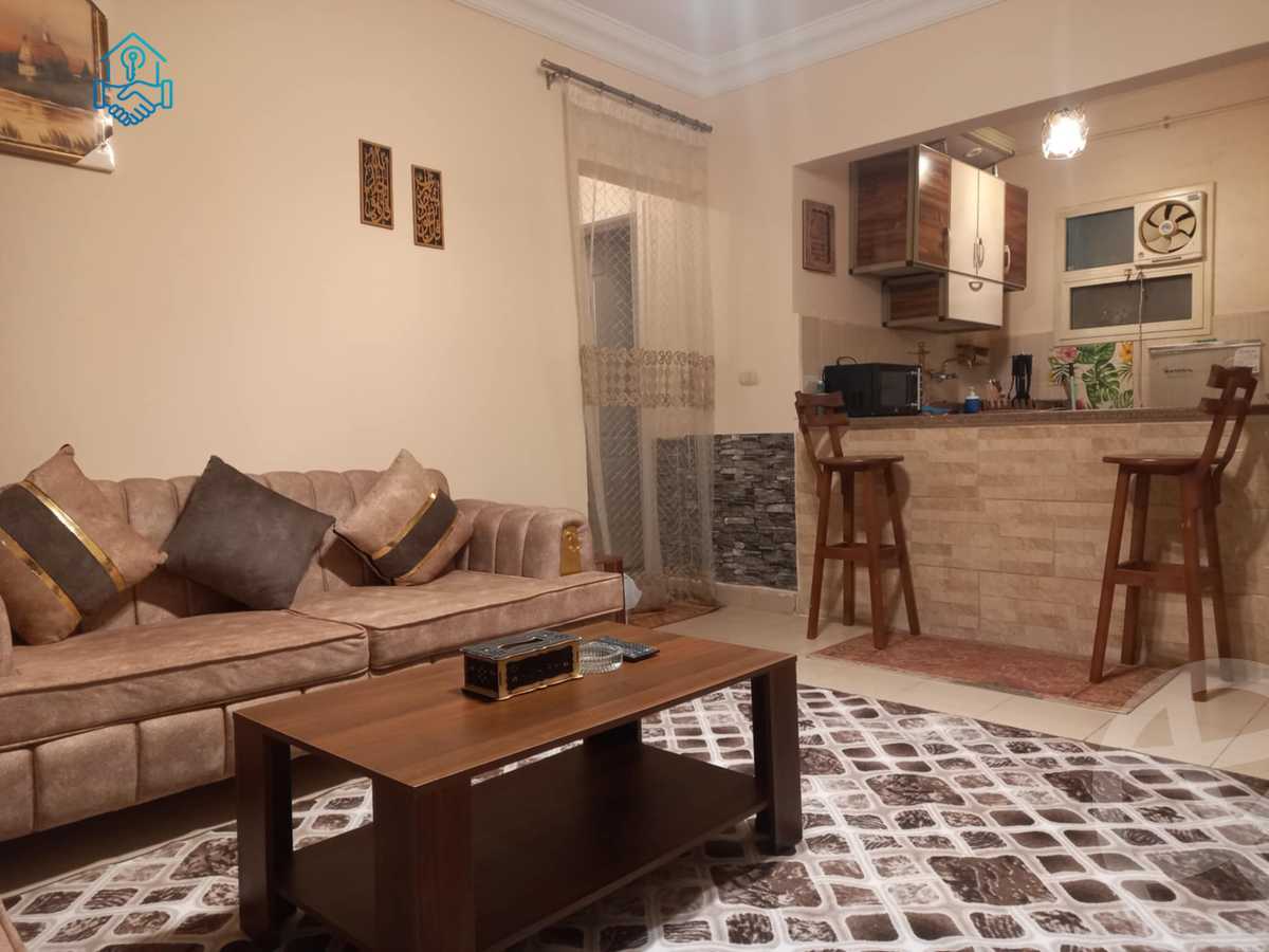 https://aqarmap.com.eg/ar/listing/6575550-for-rent-cairo-el-sheikh-zayed-city-el-hay-el-thany-ashaer