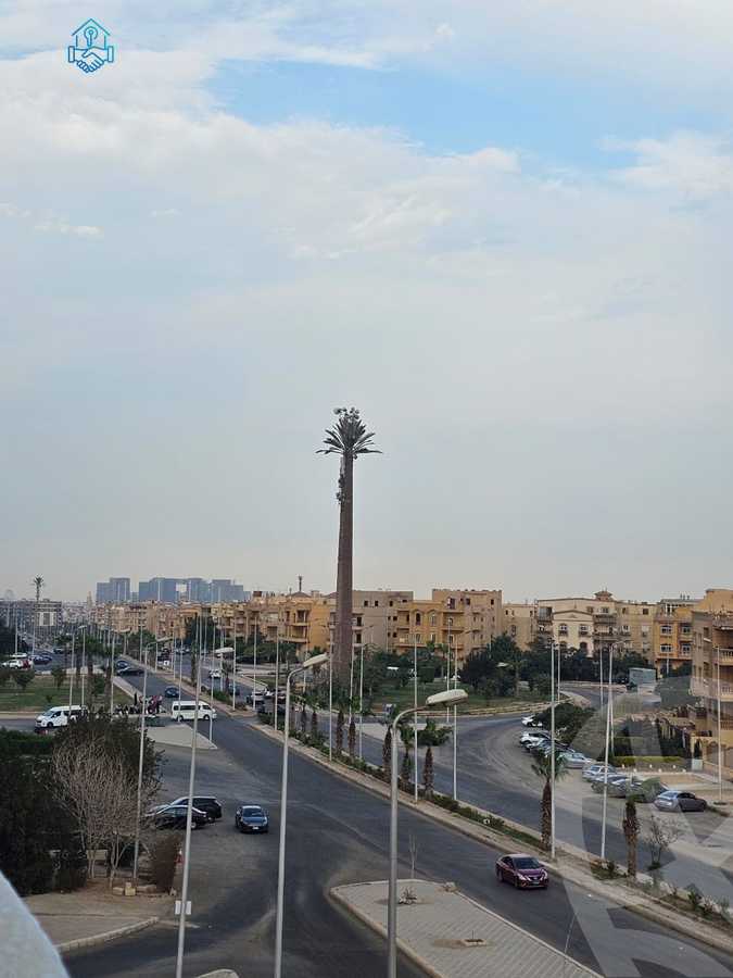 https://aqarmap.com.eg/en/listing/6579566-for-sale-cairo-el-sheikh-zayed-city-el-hay-elthamen-lhkm