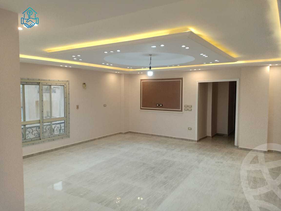 https://aqarmap.com.eg/ar/listing/6582213-for-rent-cairo-el-sheikh-zayed-city-compounds-el-khamayel