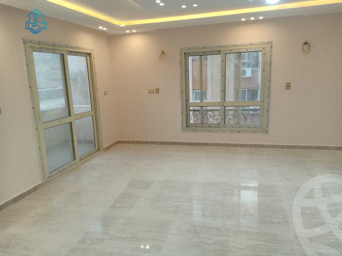 https://aqarmap.com.eg/ar/listing/6582213-for-rent-cairo-el-sheikh-zayed-city-compounds-el-khamayel