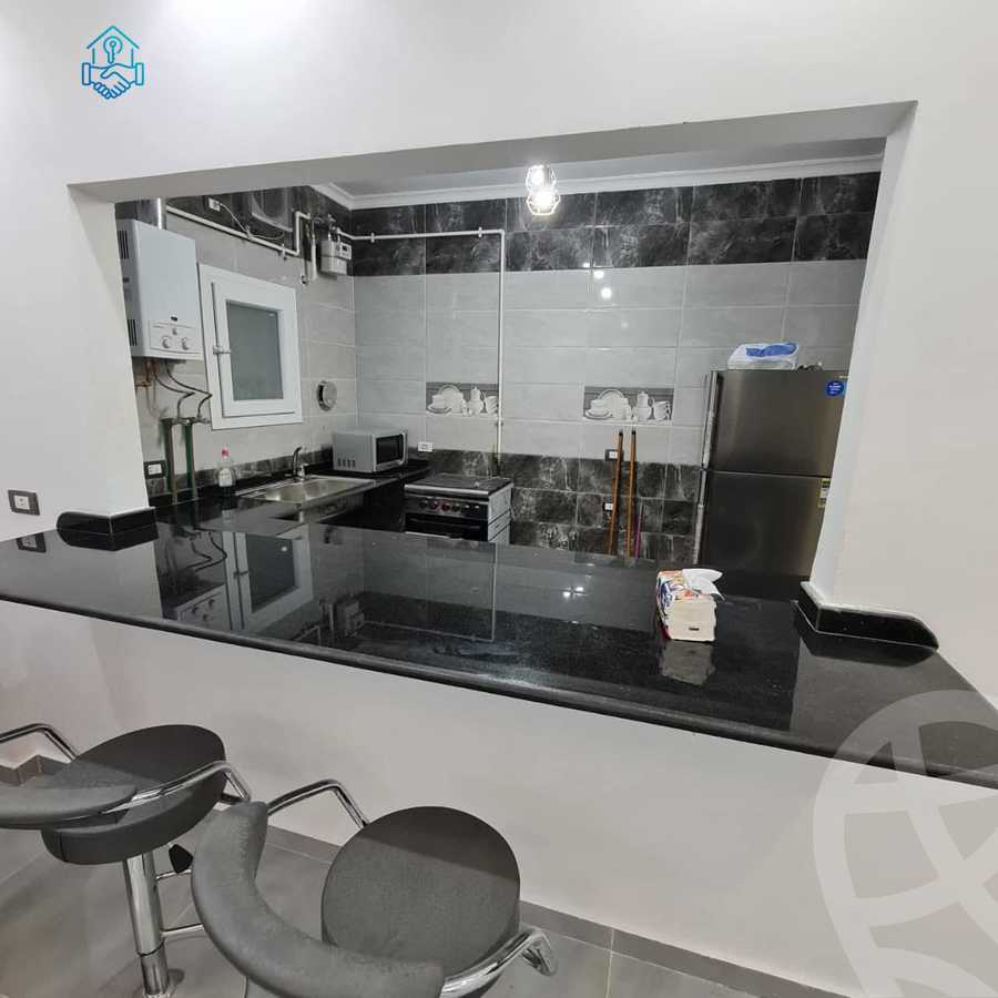 https://aqarmap.com.eg/ar/listing/6595244-for-rent-cairo-el-sheikh-zayed-city-el-hay-el-hady-ashaer-area-1-street-16